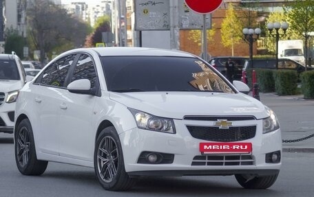 Chevrolet Cruze II, 2010 год, 850 000 рублей, 4 фотография