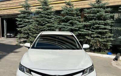 Toyota Camry, 2019 год, 3 260 000 рублей, 1 фотография