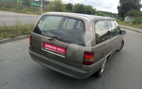 Opel Omega A, 1988 год, 90 000 рублей, 1 фотография