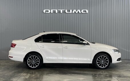 Volkswagen Jetta VI, 2013 год, 1 099 000 рублей, 4 фотография