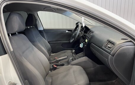 Volkswagen Jetta VI, 2013 год, 1 099 000 рублей, 17 фотография