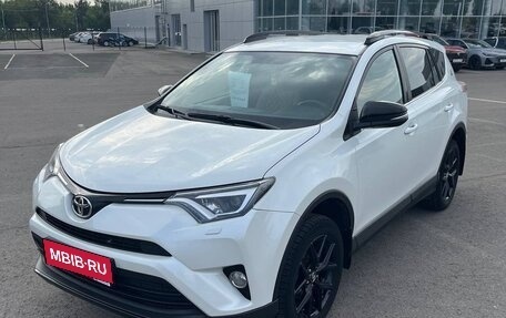 Toyota RAV4, 2019 год, 2 700 000 рублей, 1 фотография