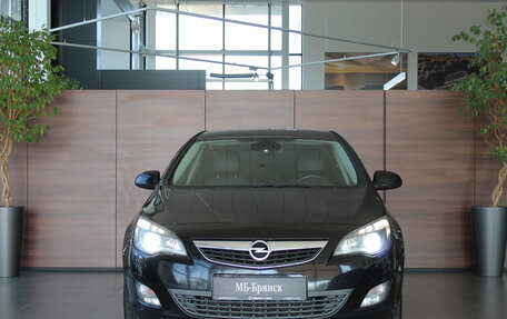 Opel Astra J, 2011 год, 855 000 рублей, 5 фотография