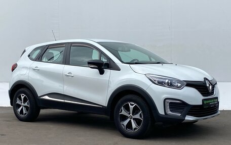 Renault Kaptur I рестайлинг, 2018 год, 1 270 000 рублей, 3 фотография