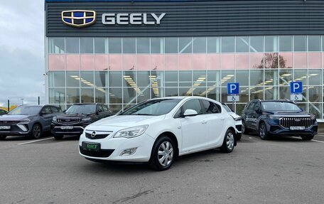 Opel Astra J, 2010 год, 649 000 рублей, 2 фотография