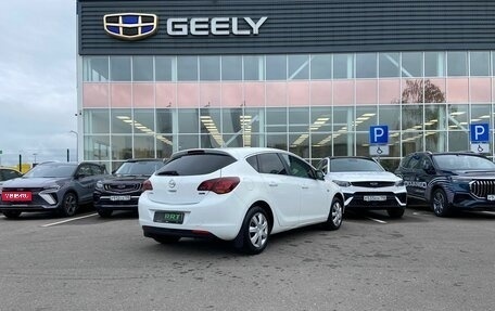 Opel Astra J, 2010 год, 649 000 рублей, 3 фотография