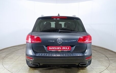 Volkswagen Touareg III, 2011 год, 1 940 000 рублей, 6 фотография