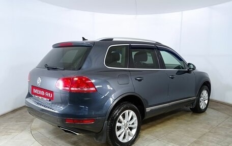 Volkswagen Touareg III, 2011 год, 1 940 000 рублей, 5 фотография