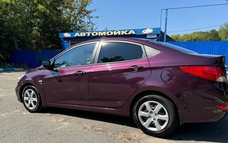 Hyundai Solaris II рестайлинг, 2011 год, 790 000 рублей, 3 фотография