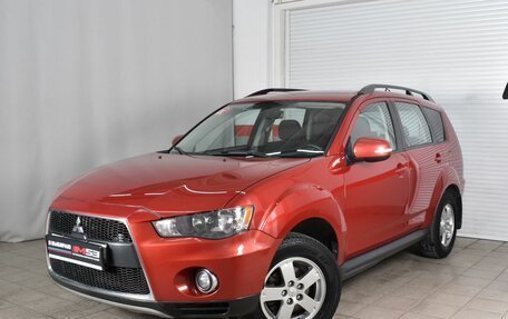 Mitsubishi Outlander III рестайлинг 3, 2011 год, 1 359 995 рублей, 1 фотография