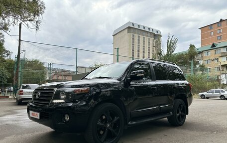 Toyota Land Cruiser 200, 2015 год, 4 950 000 рублей, 4 фотография