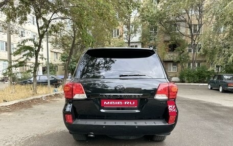 Toyota Land Cruiser 200, 2015 год, 4 950 000 рублей, 17 фотография