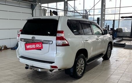 Toyota Land Cruiser Prado 150 рестайлинг 2, 2014 год, 3 580 000 рублей, 3 фотография