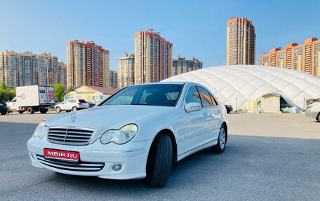 Mercedes-Benz C-Класс, 2004 год, 1 000 000 рублей, 1 фотография