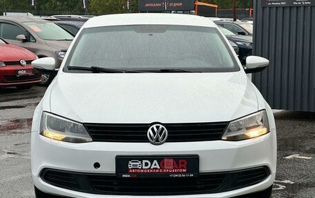 Volkswagen Jetta VI, 2013 год, 979 000 рублей, 2 фотография