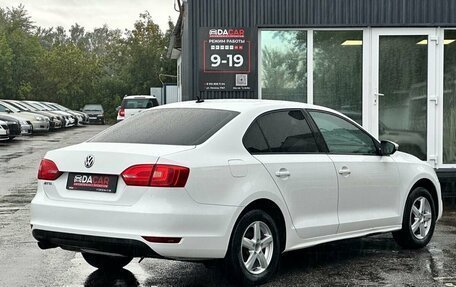 Volkswagen Jetta VI, 2013 год, 979 000 рублей, 6 фотография