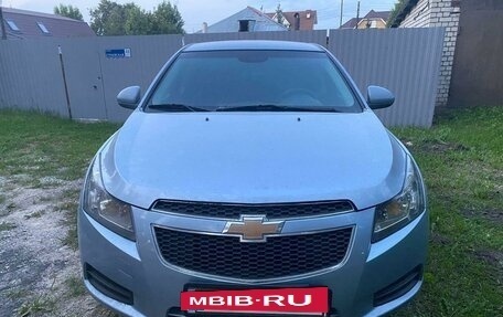 Chevrolet Cruze II, 2010 год, 660 000 рублей, 2 фотография