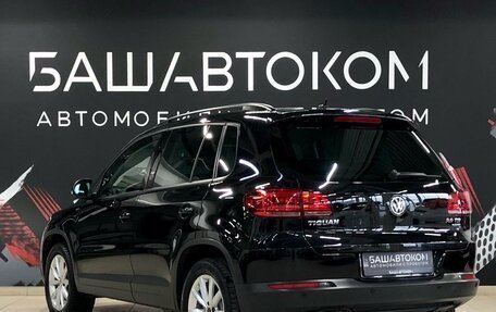 Volkswagen Tiguan I, 2015 год, 1 949 000 рублей, 2 фотография