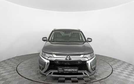 Mitsubishi Outlander III рестайлинг 3, 2021 год, 3 499 000 рублей, 2 фотография