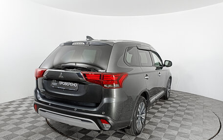 Mitsubishi Outlander III рестайлинг 3, 2021 год, 3 499 000 рублей, 5 фотография