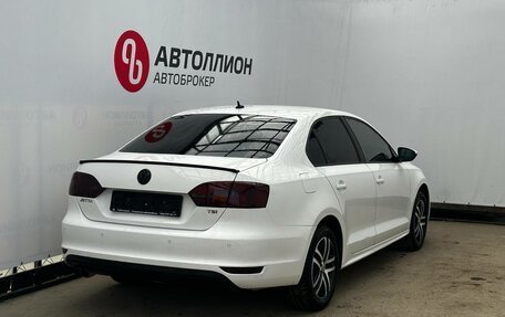 Volkswagen Jetta VI, 2011 год, 1 022 000 рублей, 5 фотография