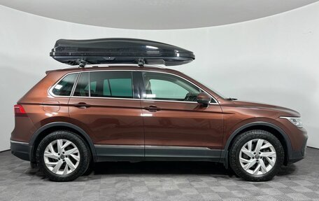 Volkswagen Tiguan II, 2021 год, 3 199 000 рублей, 6 фотография