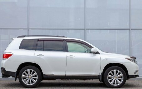 Toyota Highlander III, 2012 год, 2 349 000 рублей, 5 фотография