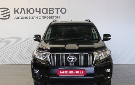 Toyota Land Cruiser Prado 150 рестайлинг 2, 2018 год, 4 998 000 рублей, 2 фотография