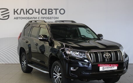 Toyota Land Cruiser Prado 150 рестайлинг 2, 2018 год, 4 998 000 рублей, 3 фотография