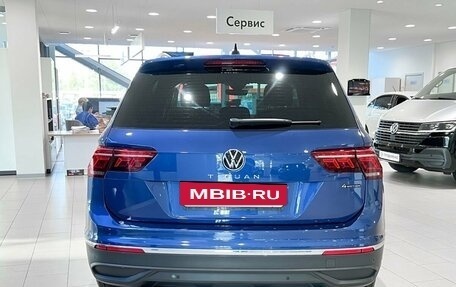 Volkswagen Tiguan II, 2021 год, 3 669 000 рублей, 5 фотография