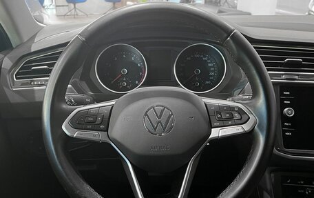 Volkswagen Tiguan II, 2021 год, 3 669 000 рублей, 13 фотография