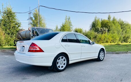 Mercedes-Benz C-Класс, 2004 год, 1 000 000 рублей, 4 фотография