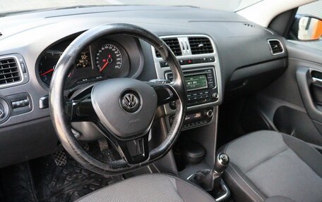 Volkswagen Polo VI (EU Market), 2015 год, 979 000 рублей, 5 фотография