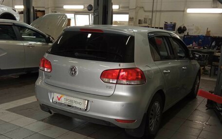 Volkswagen Golf VI, 2011 год, 900 000 рублей, 3 фотография