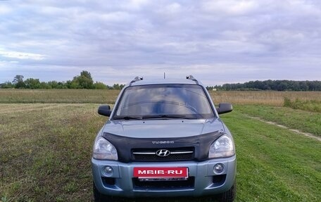 Hyundai Tucson III, 2007 год, 899 000 рублей, 2 фотография