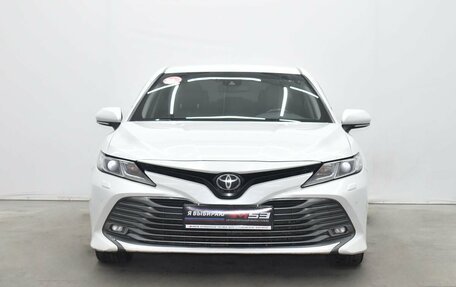 Toyota Camry, 2018 год, 3 180 995 рублей, 2 фотография