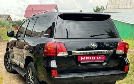 Toyota Land Cruiser 200, 2015 год, 3 850 000 рублей, 13 фотография