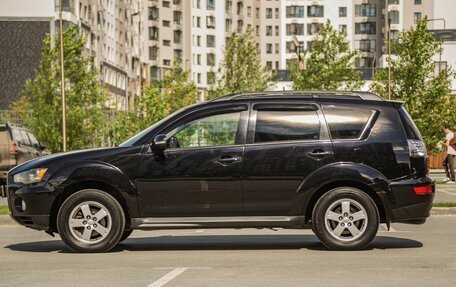 Mitsubishi Outlander III рестайлинг 3, 2011 год, 1 367 100 рублей, 4 фотография