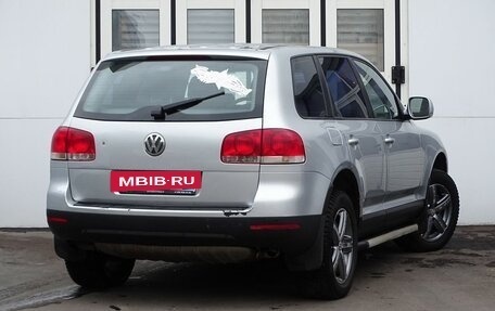 Volkswagen Touareg III, 2004 год, 900 000 рублей, 3 фотография