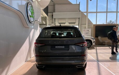 Skoda Kodiaq I, 2023 год, 4 990 000 рублей, 6 фотография