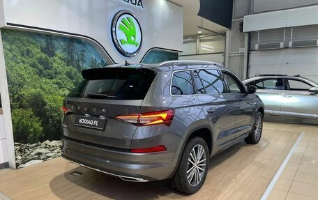 Skoda Kodiaq I, 2023 год, 5 990 000 рублей, 5 фотография