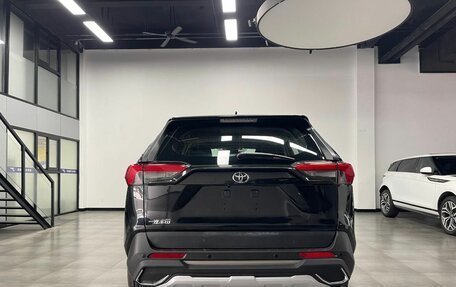 Toyota RAV4, 2023 год, 3 566 000 рублей, 6 фотография