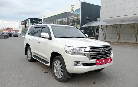 Toyota Land Cruiser 200, 2016 год, 6 166 000 рублей, 3 фотография