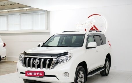 Toyota Land Cruiser Prado 150 рестайлинг 2, 2015 год, 3 895 000 рублей, 3 фотография