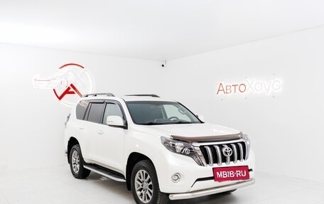 Toyota Land Cruiser Prado 150 рестайлинг 2, 2017 год, 4 295 000 рублей, 2 фотография