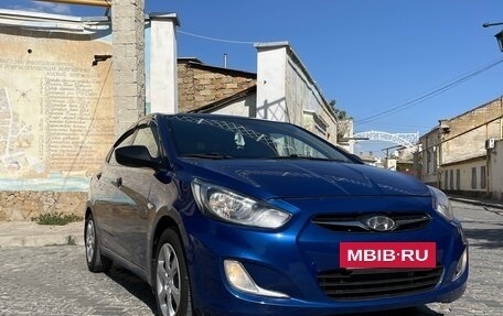 Hyundai Solaris II рестайлинг, 2011 год, 830 000 рублей, 8 фотография