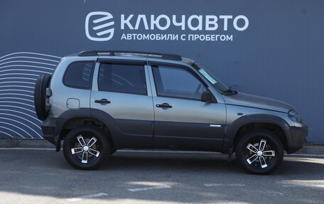 Chevrolet Niva I рестайлинг, 2011 год, 540 000 рублей, 6 фотография