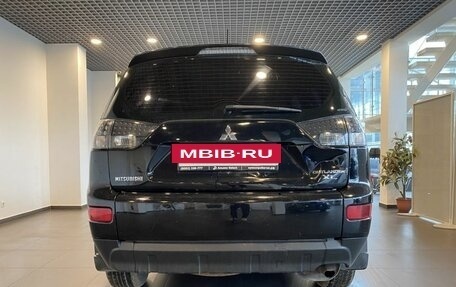 Mitsubishi Outlander III рестайлинг 3, 2008 год, 1 080 000 рублей, 4 фотография