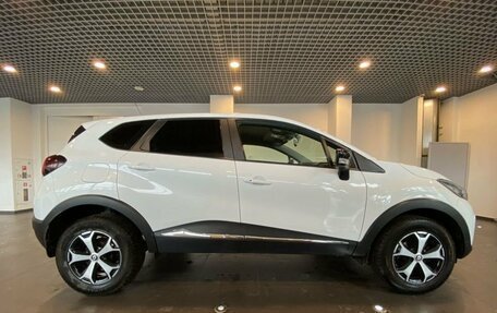 Renault Kaptur I рестайлинг, 2020 год, 2 100 000 рублей, 2 фотография