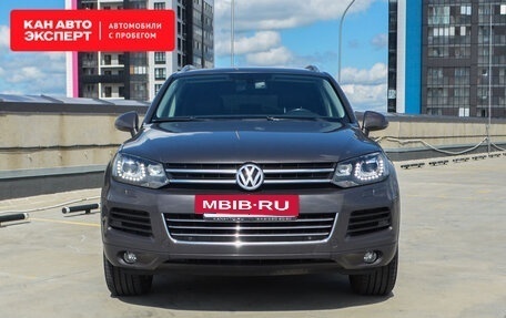 Volkswagen Touareg III, 2011 год, 2 015 987 рублей, 3 фотография